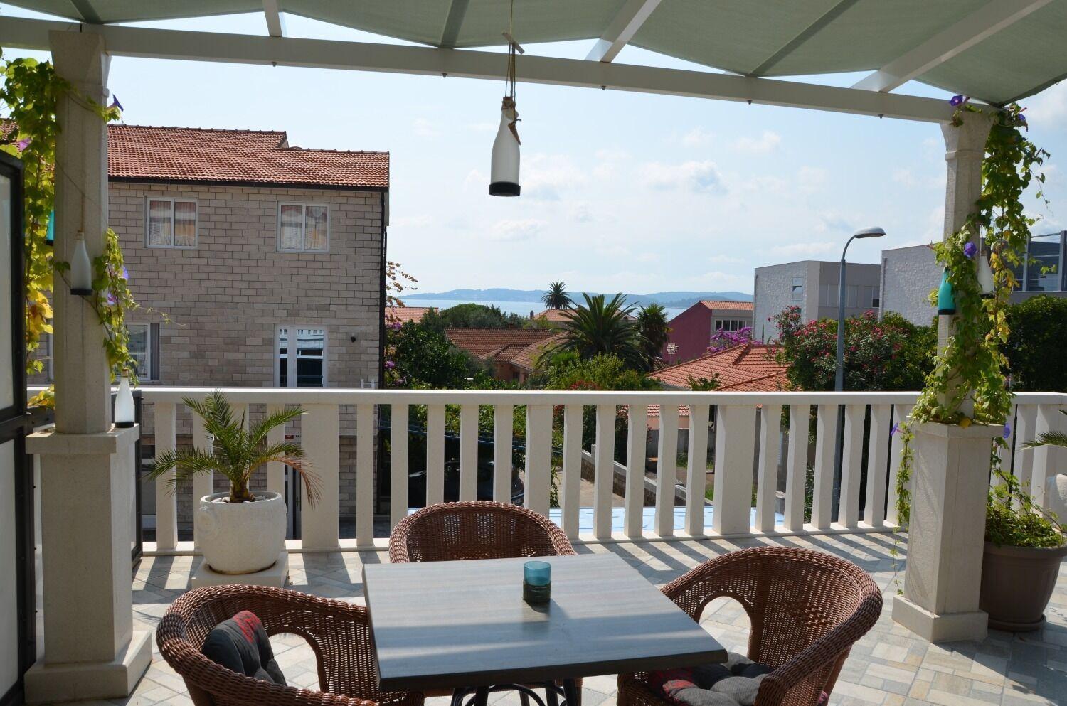 Apartments Dami - 100M From The Sea Оребич Экстерьер фото